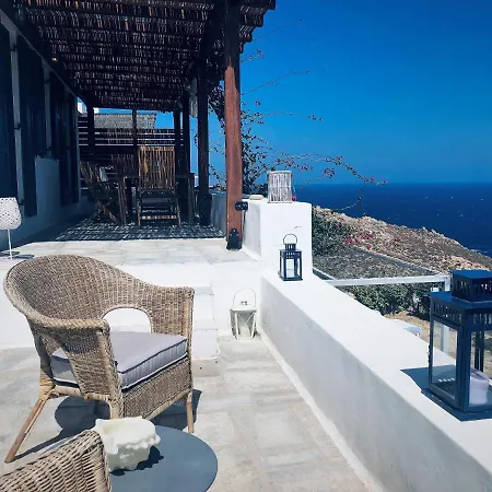 Houses Aghios Sostis