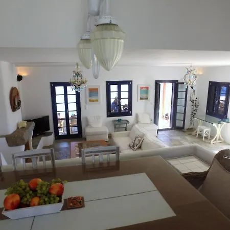 Houses Aghios Sostis * Serifos Town